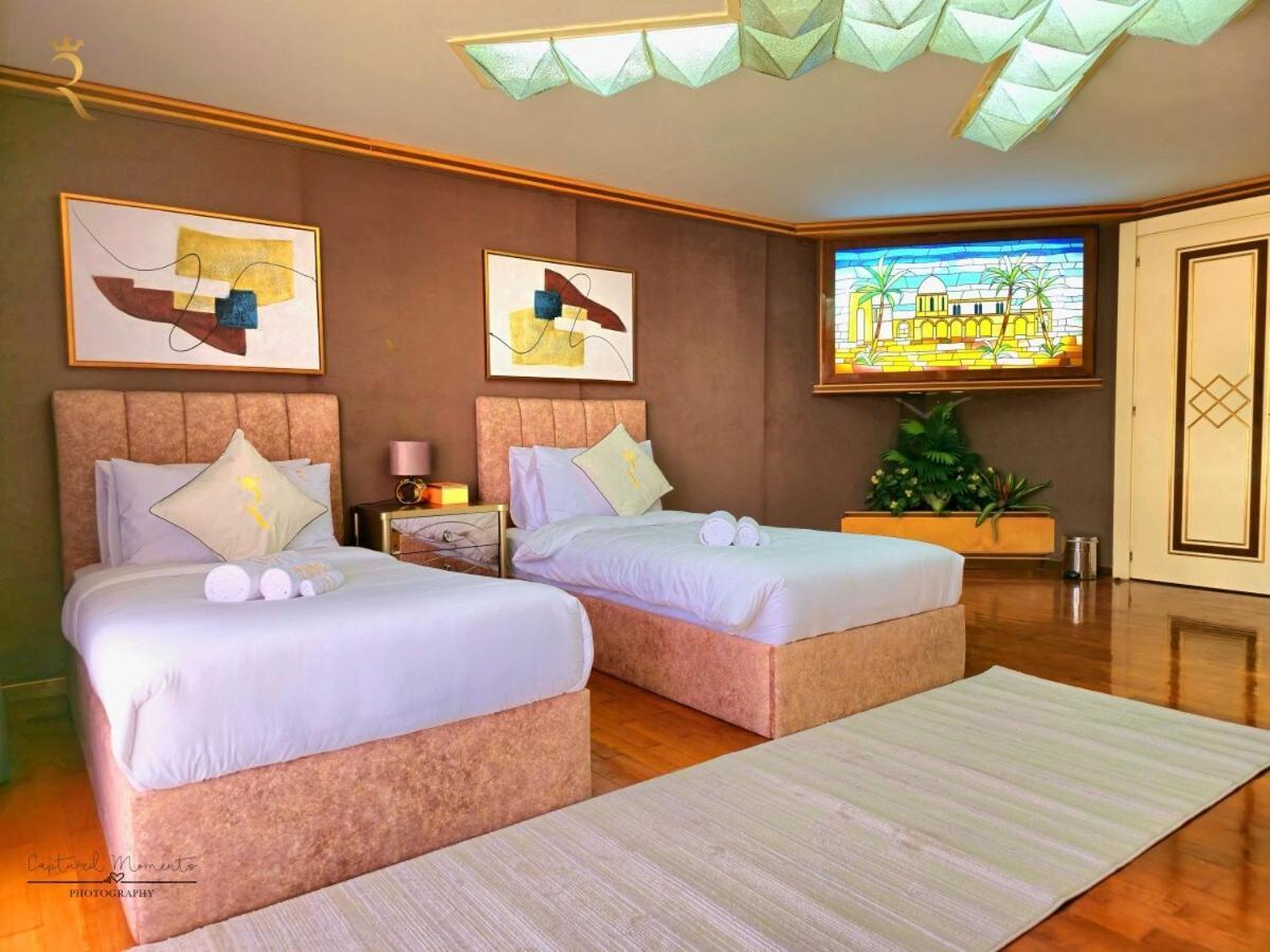 Appartement Timeless Elegance Italian-style Penthouse Retreat *