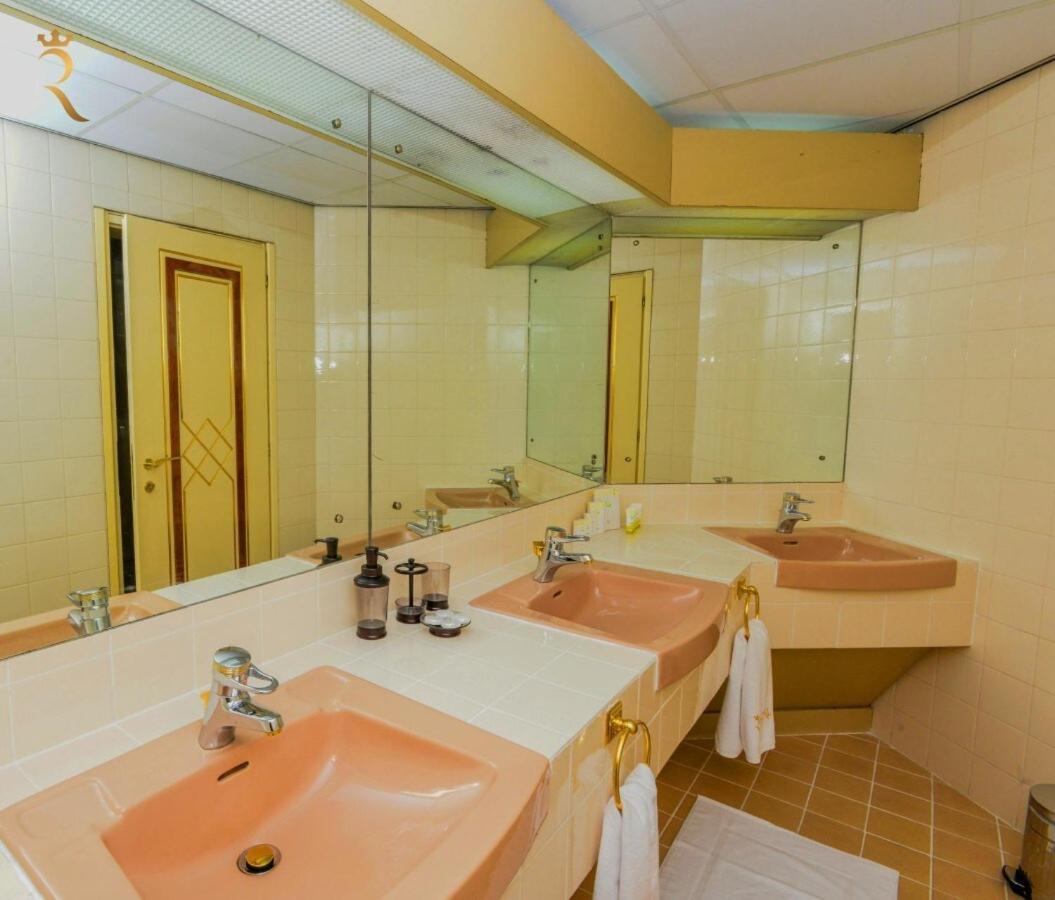 Timeless Elegance Italian-style Penthouse Retreat * Abou Dabi